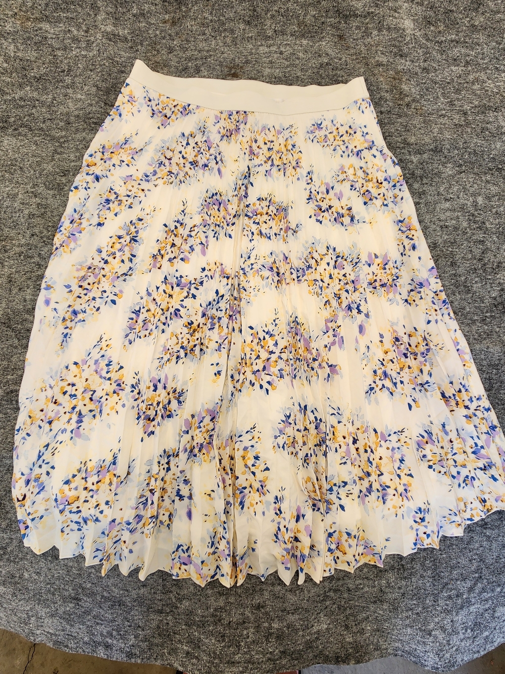 Vince Camuto Ivory Blue Floral Ruffle Hem Skirt XL